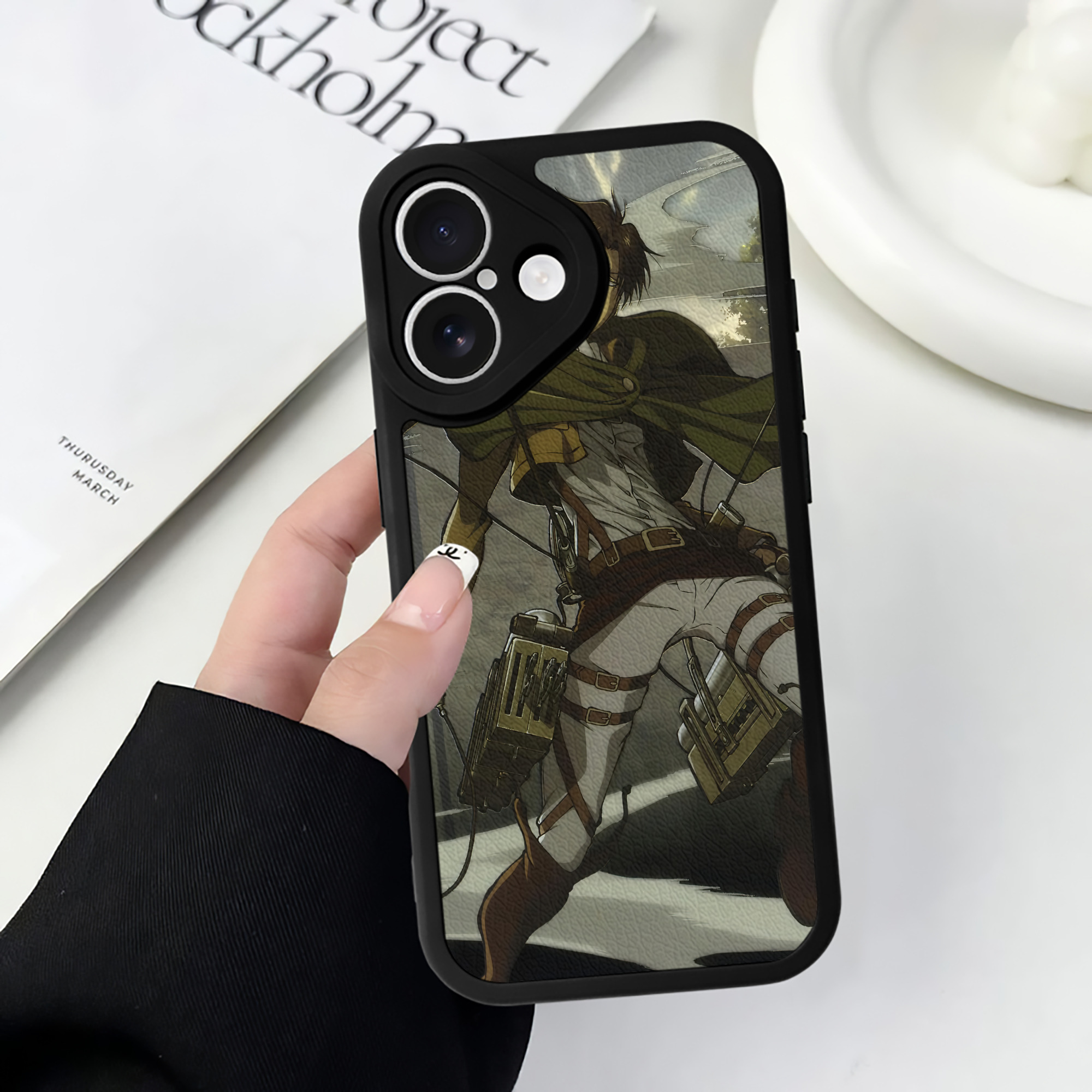 （画像用） 進撃の巨人 Attack on Titan 【iPhone 16シリーズ対応】シリコンスマホケース（レザー調） 材質：シリコン